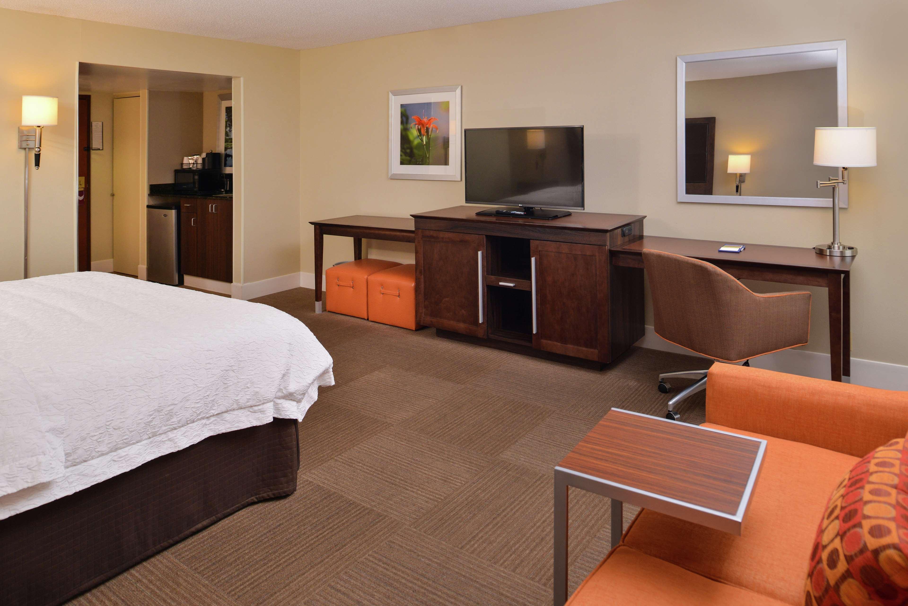 Hampton Inn South Hill Exterior photo