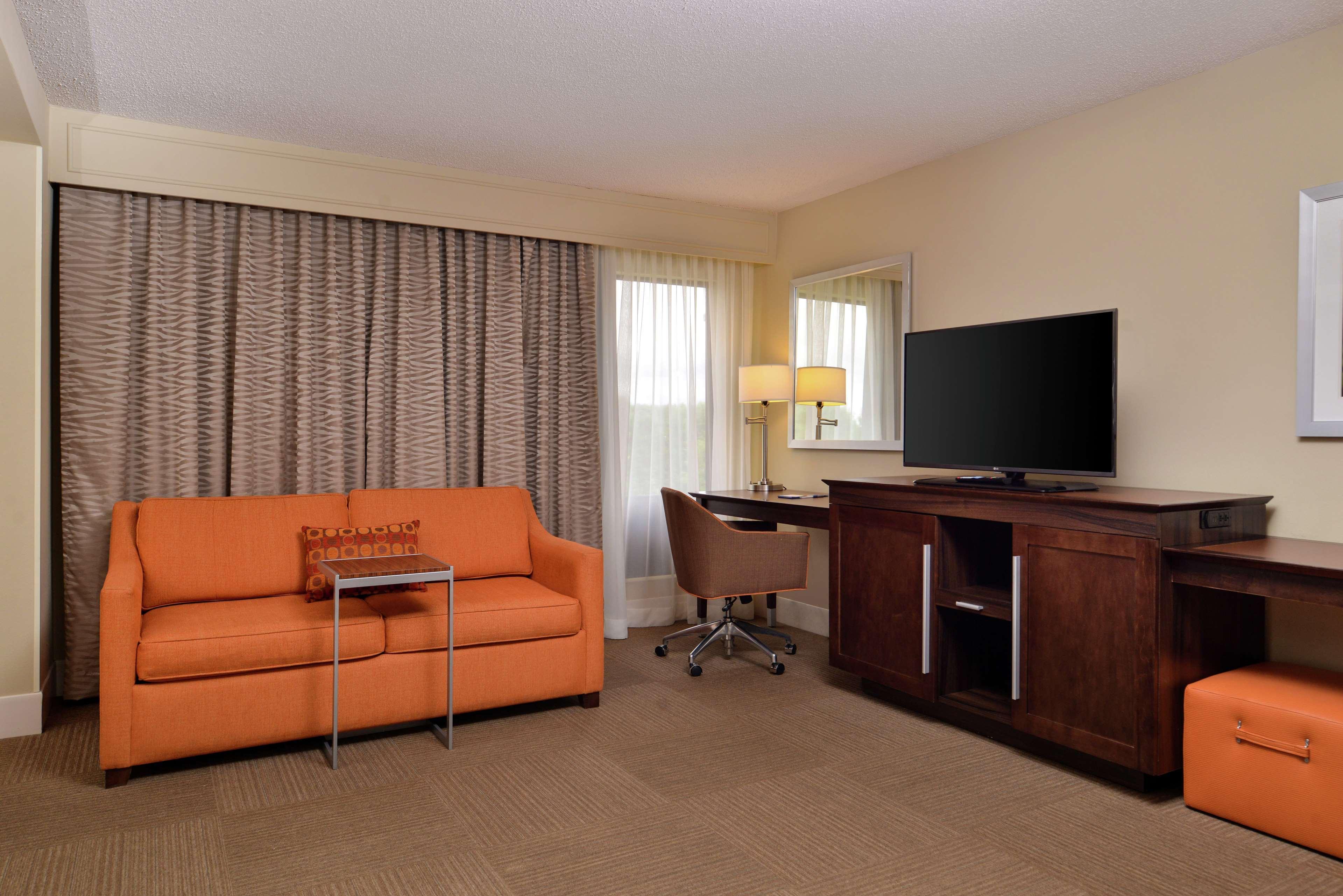Hampton Inn South Hill Exterior photo