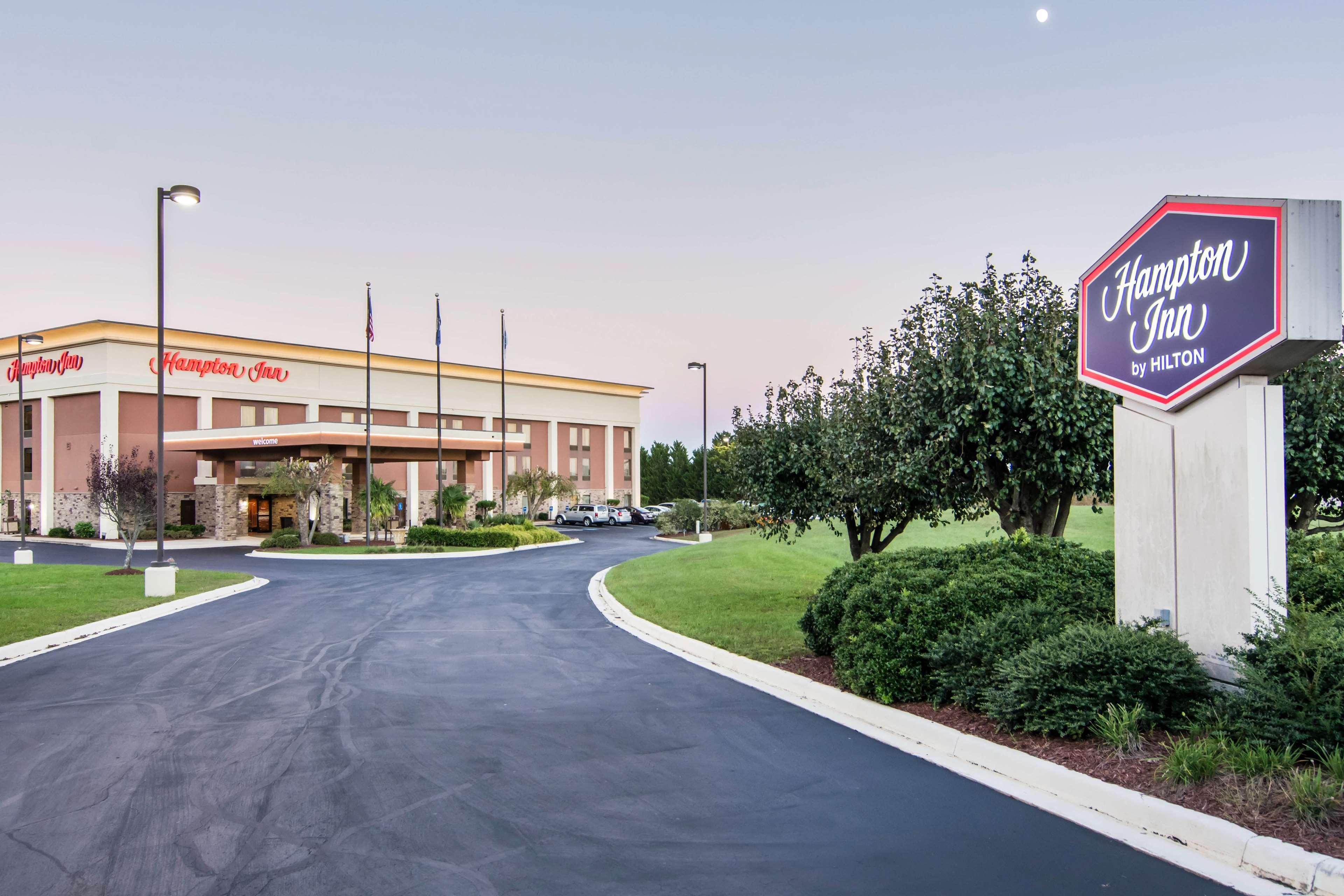 Hampton Inn South Hill Exterior photo